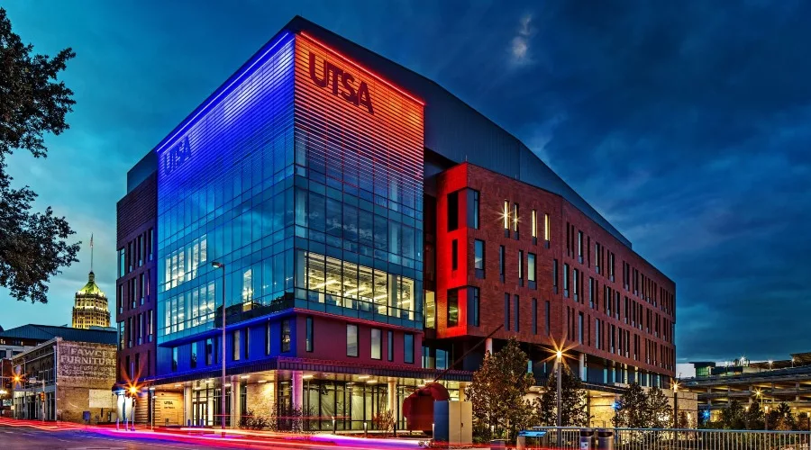 vit_utsa_1.jpg