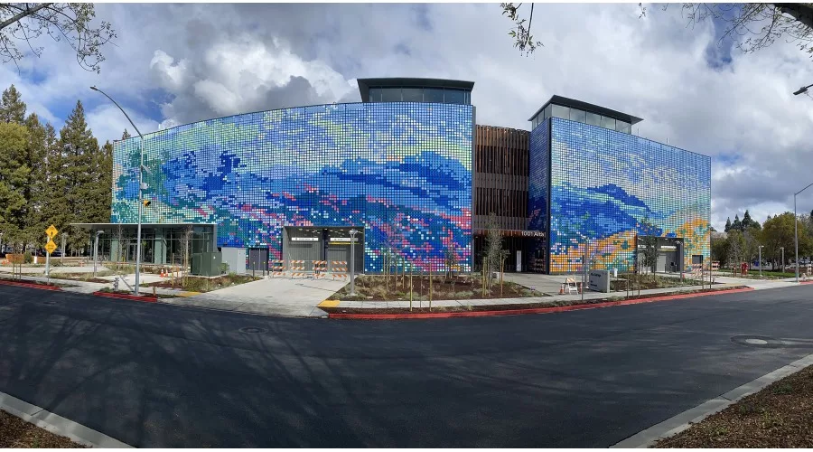 3Linetec_CA-ParkingFlapperwallFacade_EXTECH_pano.jpg
