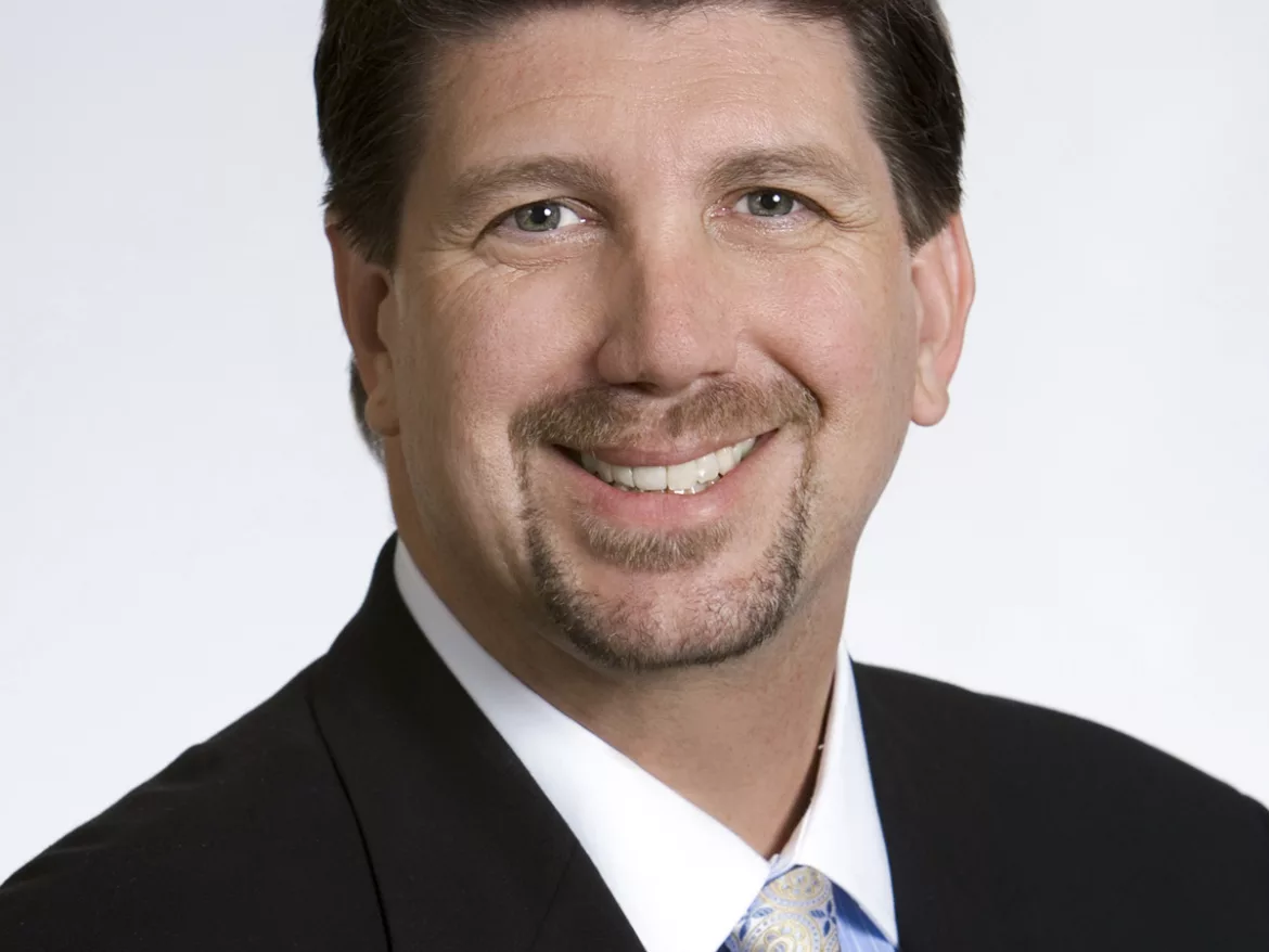 Neall Digert.jpg