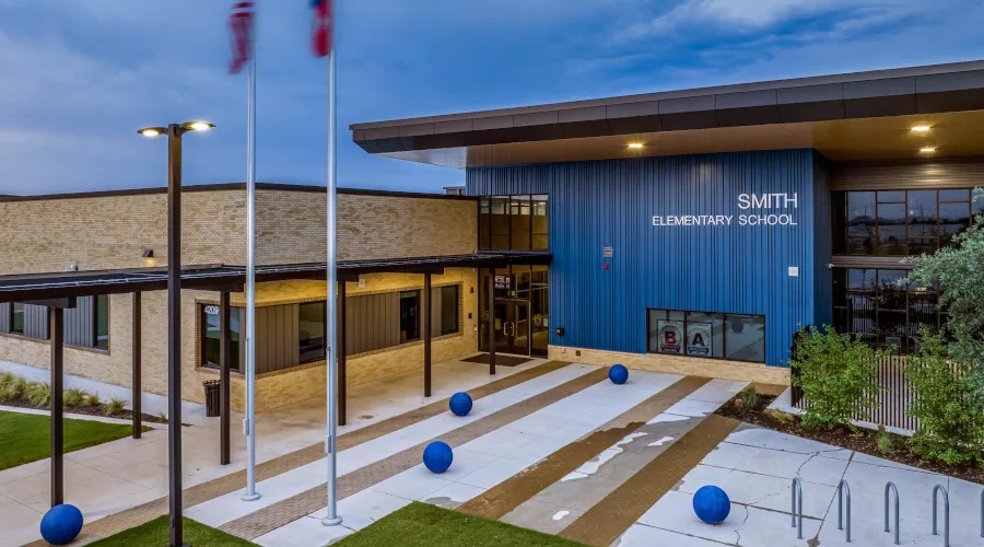 PAC-CLAD_SmithElementary_DJI_0193-HDR_BLAKELY_DN-scaled.jpg