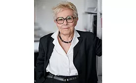 Roseann Latta Headshot