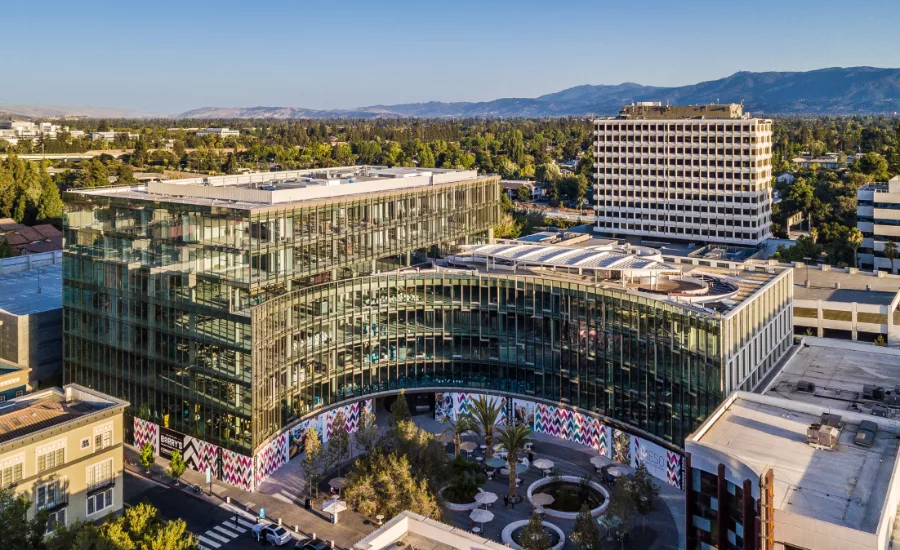 700 Santana Row