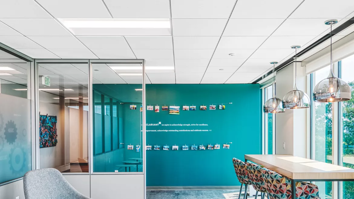 This low-embodied carbon ceiling solution is part of the Armstrong SUSTAIN® portfolio. Ceiling panels are made of 55% recycled content