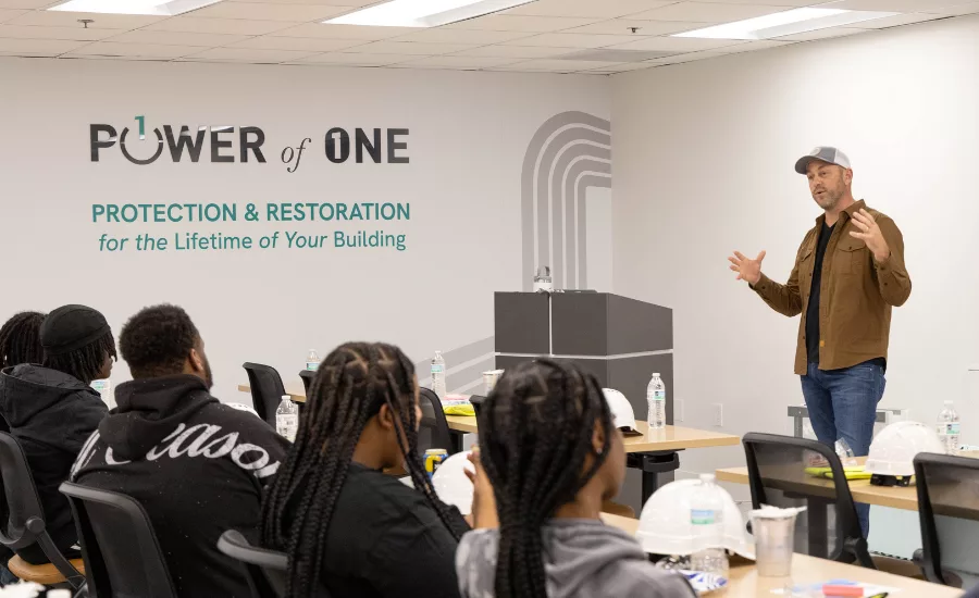 HGTV’s Dave Marrs speaks to students at Rising Stars event