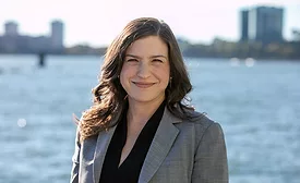 Julie Raskin headshot