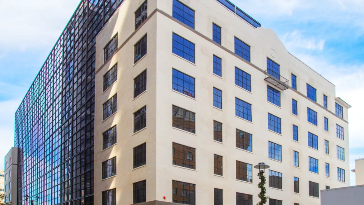 Maple Terrace Apartments in Dallas