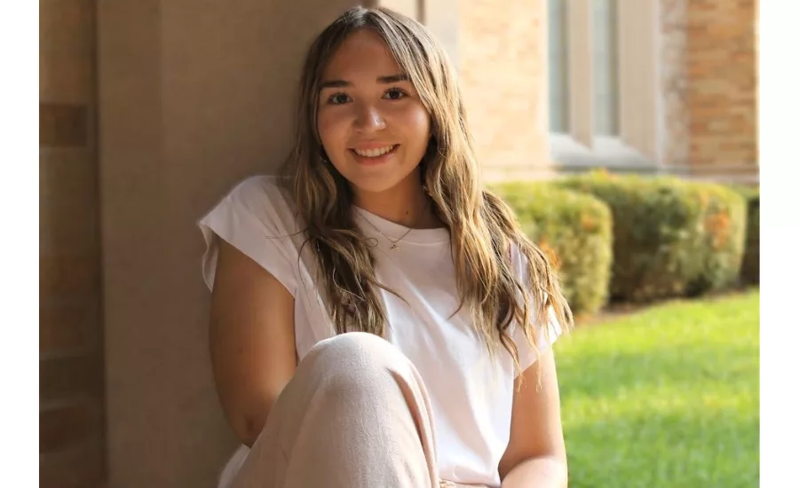Mariella (“Mari”) Escobedo headshot