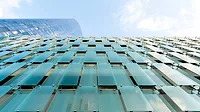 The staggered glass façade at 727 West Madison parking structure 