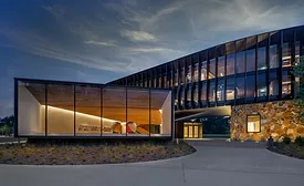 SN 68 UC - Heartland from the exterior