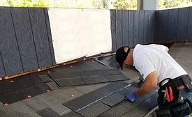 asphalt shingle installer