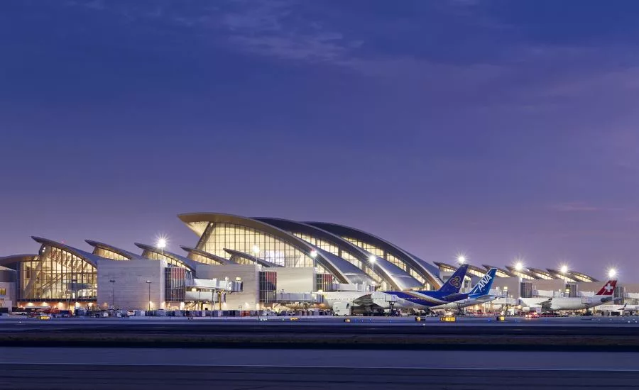 LAX