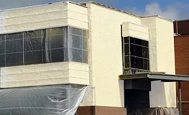Closed-cell spray polyurethane foam