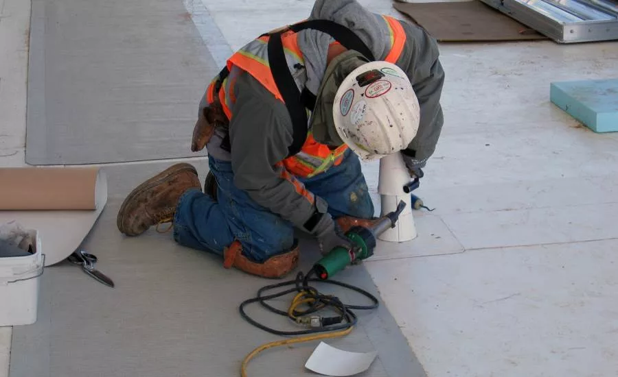 Blue Roof Hot Air Welding - Figure 4