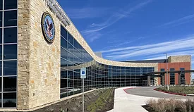 Tubelite_TX-VA-SanAntonio_BulverdeGlass3.jpg