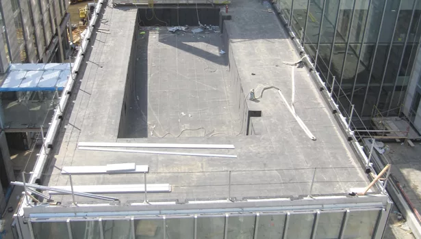 An empty pool